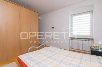 Apartamento de 2 Dormitorios en Alquiler en el Centro de Zagreb, Teslina - foto 12