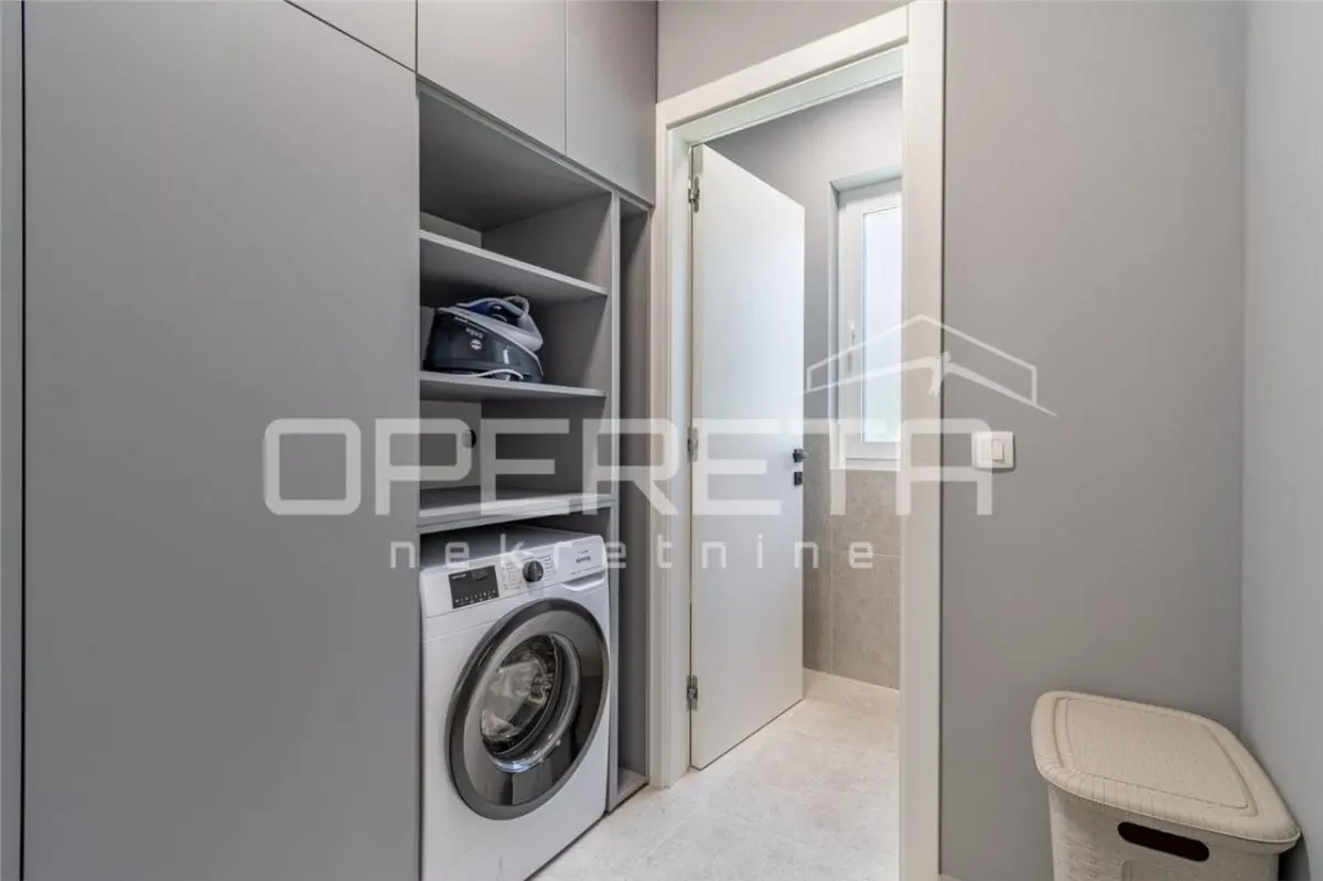 Apartamento de Dos Plantas Recién Construido con Piscina Privada y Vistas al Mar, Tar, Croacia - foto 11