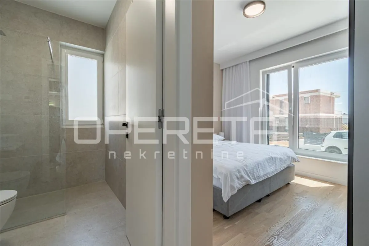Apartamento de Dos Plantas Recién Construido con Piscina Privada y Vistas al Mar, Tar, Croacia - foto 14