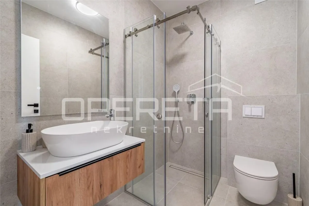 Apartamento de Dos Plantas Recién Construido con Piscina Privada y Vistas al Mar, Tar, Croacia - foto 18