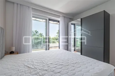 Apartamento de Dos Plantas Recién Construido con Piscina Privada y Vistas al Mar, Tar, Croacia - foto 22