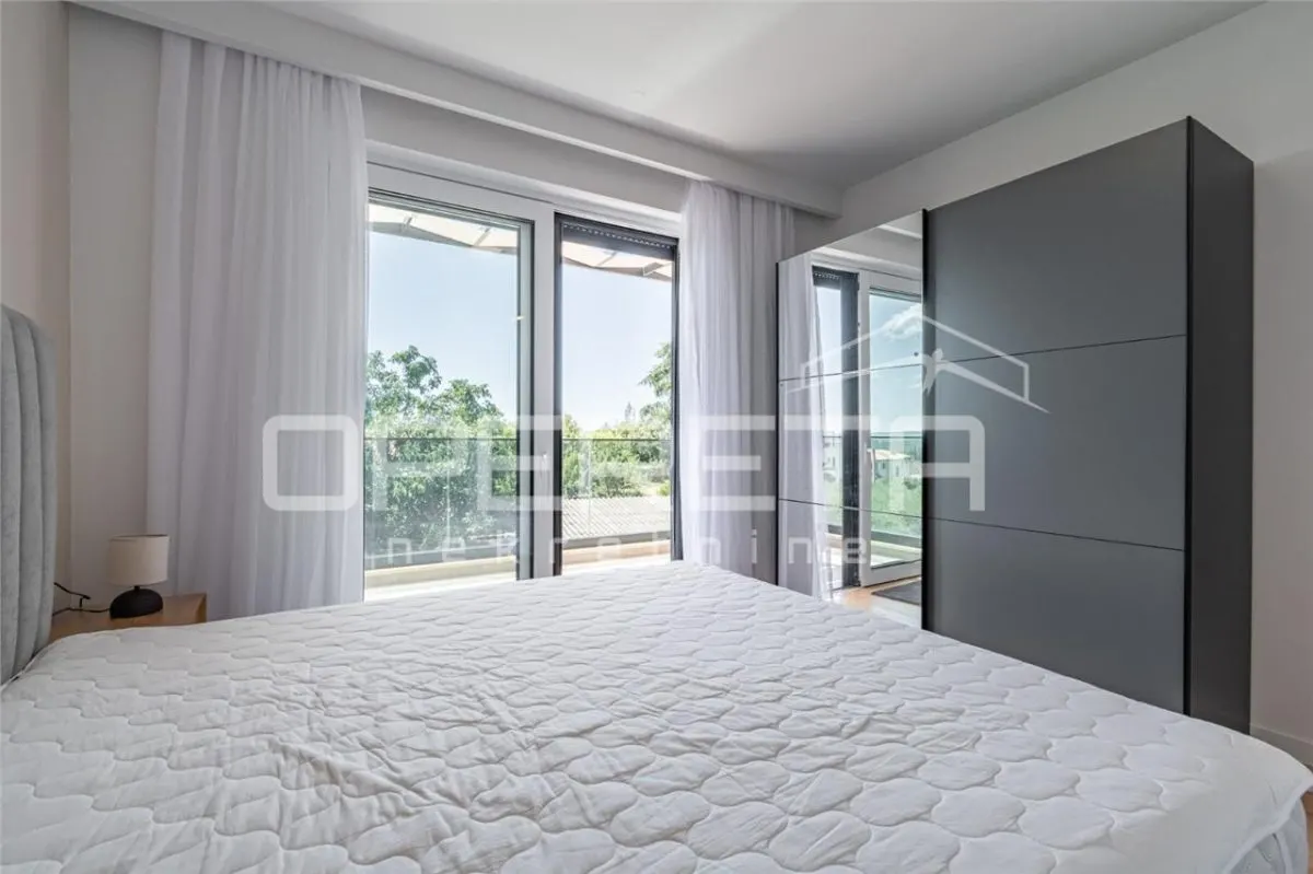 Apartamento de Dos Plantas Recién Construido con Piscina Privada y Vistas al Mar, Tar, Croacia - foto 22