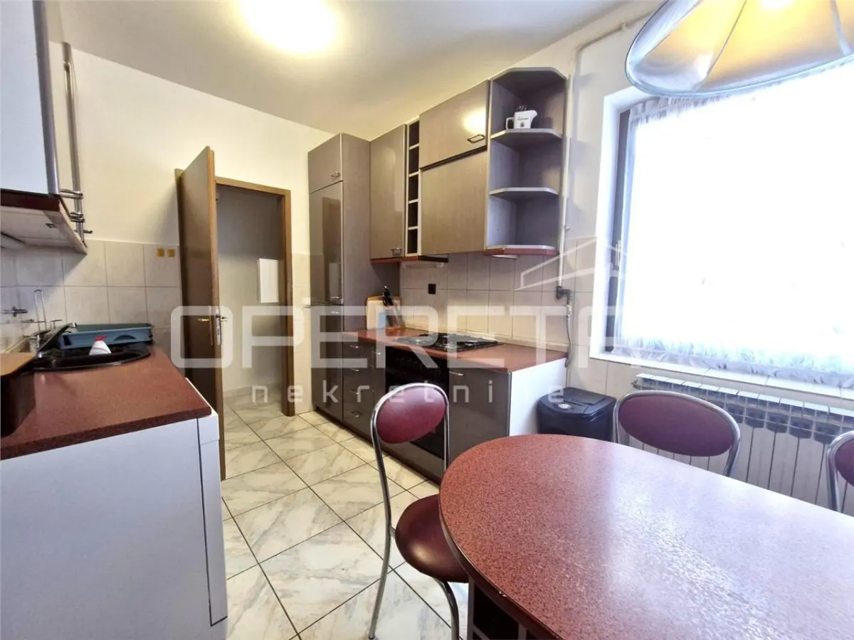 Appartement de Quatre Chambres à Louer à Zagreb, Maksimir - foto 11