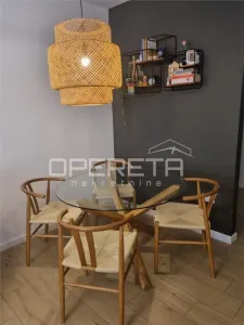 Apartamento de Dos Dormitorios en Alquiler en Split, Croacia - foto 2