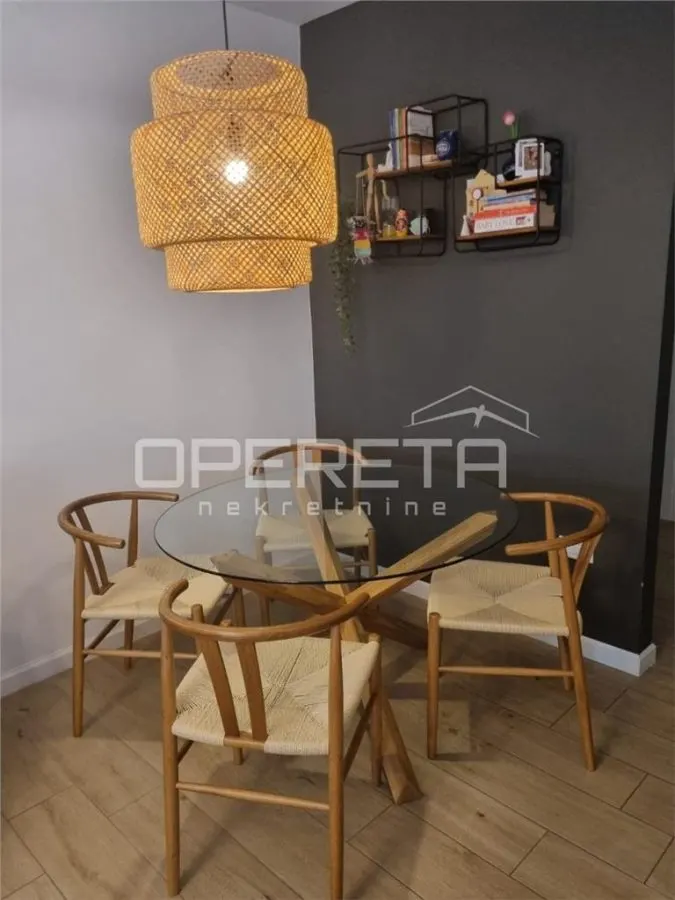 Apartamento de Dos Dormitorios en Alquiler en Split, Croacia - foto 2