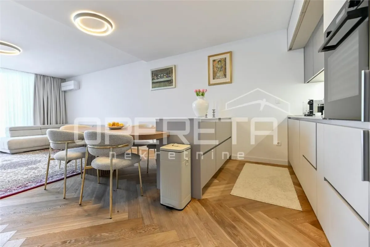 Apartamento de Lujo de Cuatro Plantas en Alquiler en Podstrana, Croacia - foto 5