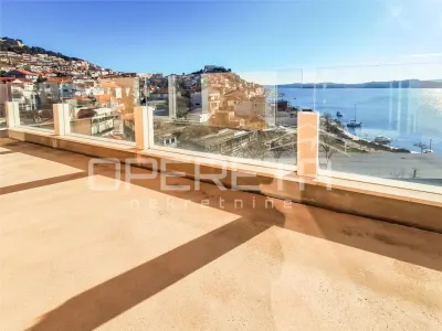 克罗地亚希贝尼克豪华公寓出售 - Šibenik