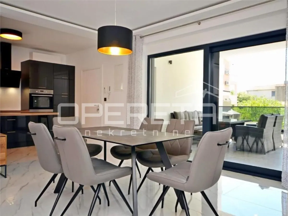 Apartamento de Dos Dormitorios en Venta en Vodice, Srima, Croacia - foto 4
