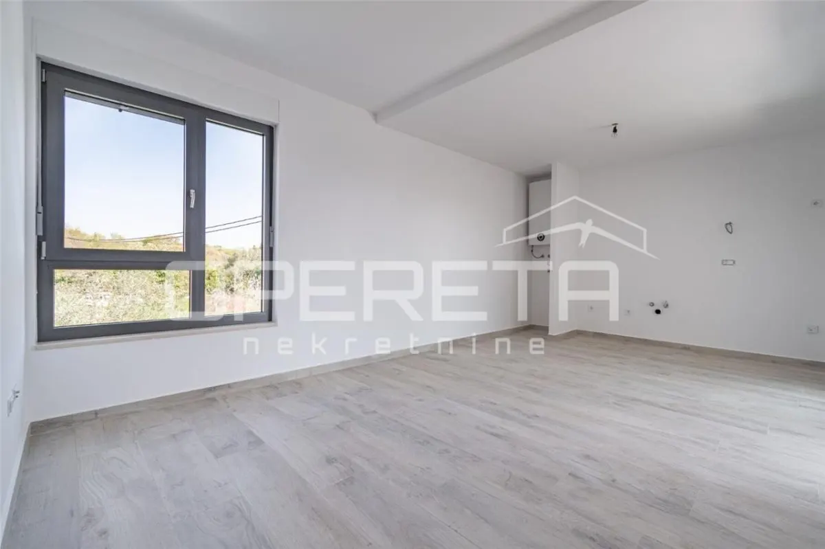 Apartamento en Venta en Umag, Croacia - foto 1
