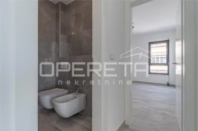 Apartamento en Venta en Umag, Croacia - foto 3