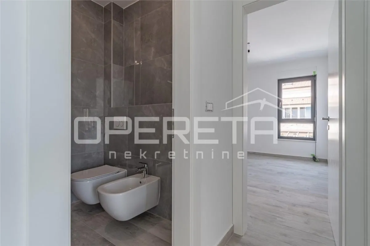 Apartamento en Venta en Umag, Croacia - foto 3