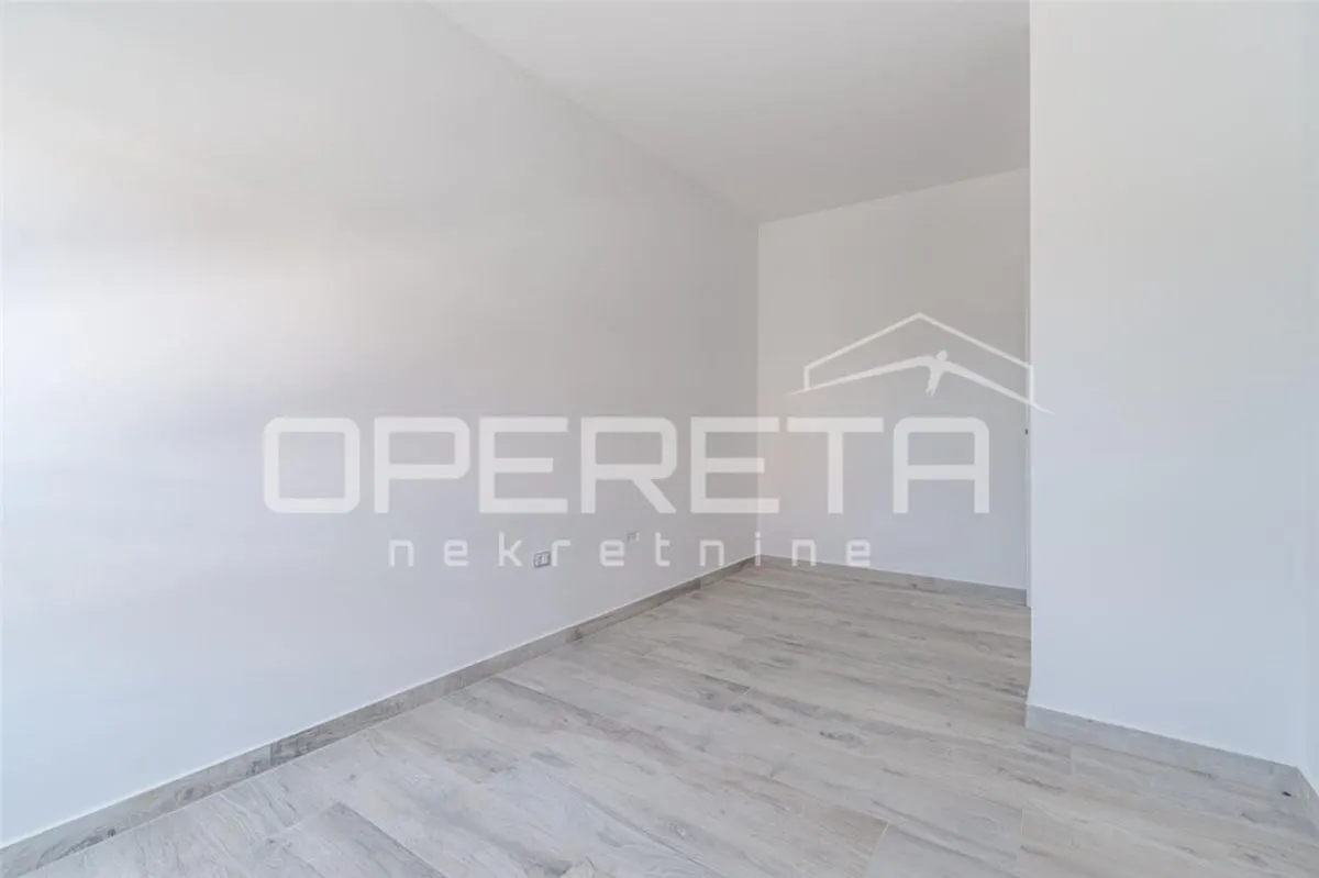 Apartamento en Venta en Umag, Croacia - foto 5
