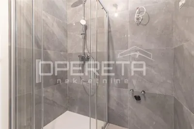 Apartamento en Venta en Umag, Croacia - foto 9