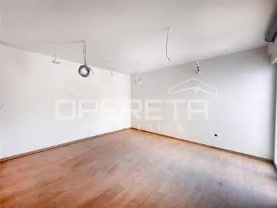 克罗地亚斯蒂瓦什尼卡带游泳池和花园的一楼公寓 - foto 3