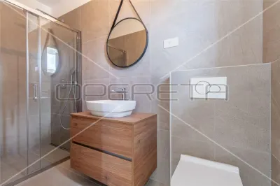 Apartamento en Venta en Porec, Istria, Croacia – Vistas al Mar - foto 15