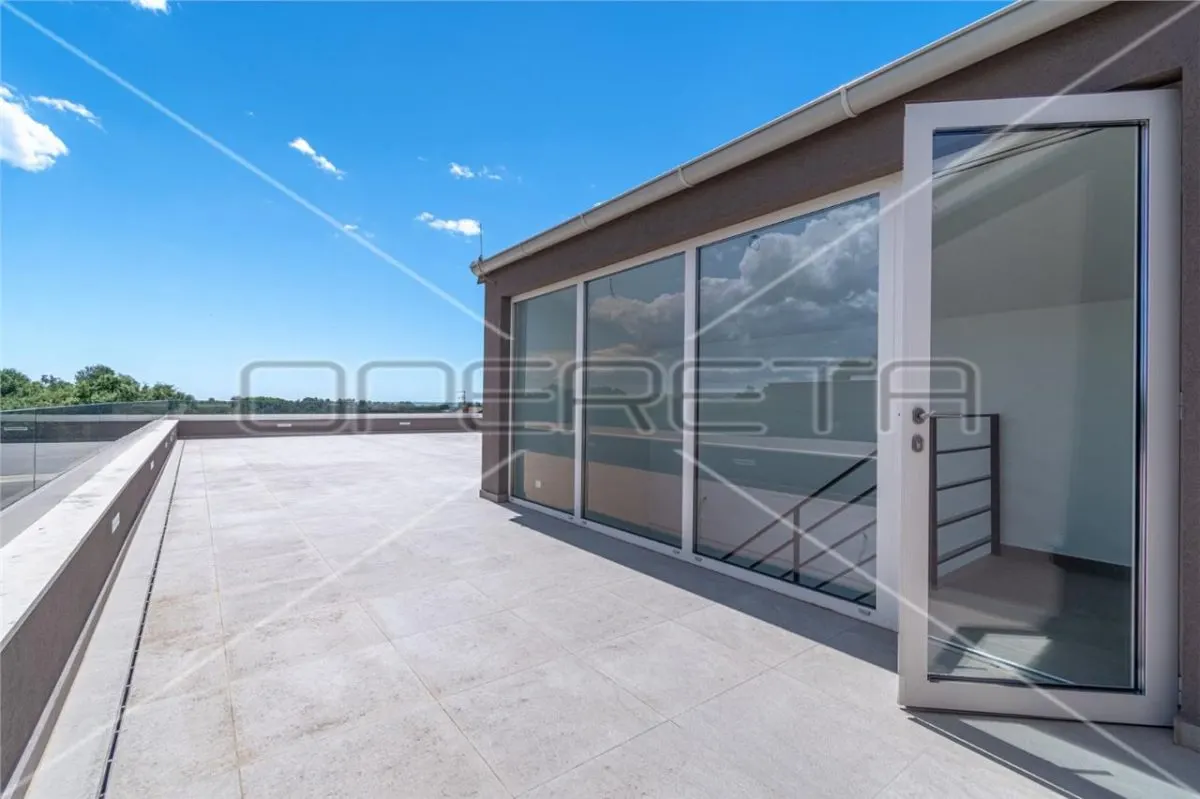 Apartamento en Venta en Porec, Istria, Croacia – Vistas al Mar - foto 18