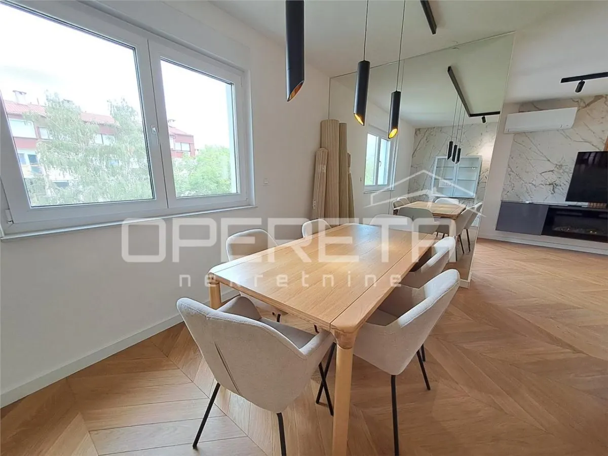 Apartamento de Diseño de Cinco Dormitorios en Venta en Velika Gorica - foto 15