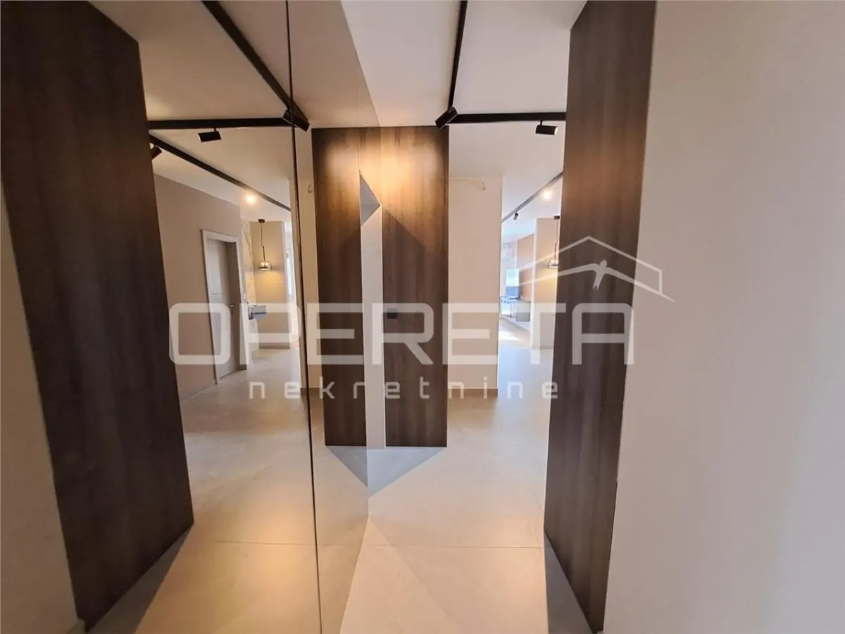 Apartamento de Diseño de Cinco Dormitorios en Venta en Velika Gorica - foto 22