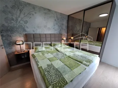 Apartamento de Diseño de Cinco Dormitorios en Venta en Velika Gorica - foto 23