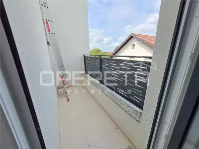 Apartamento de Diseño de Cinco Dormitorios en Venta en Velika Gorica - foto 25