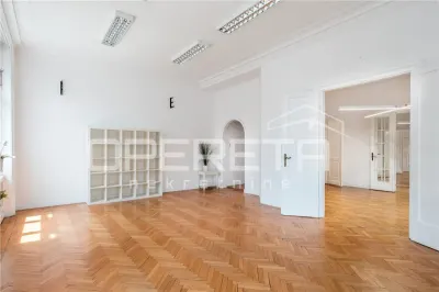 Appartement Quatre Pièces à Vendre à Zagreb, Croatie - foto 3