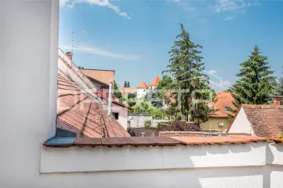 Apartamento de Lujo con Vistas al Casco Antiguo, Centro de Varazdin – 120.19 m² - foto 2