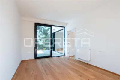 Apartamento de Lujo con Vistas al Casco Antiguo, Centro de Varazdin – 120.19 m² - foto 4