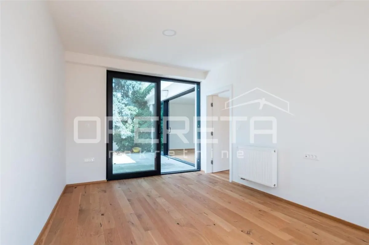 Apartamento de Lujo con Vistas al Casco Antiguo, Centro de Varazdin – 120.19 m² - foto 4