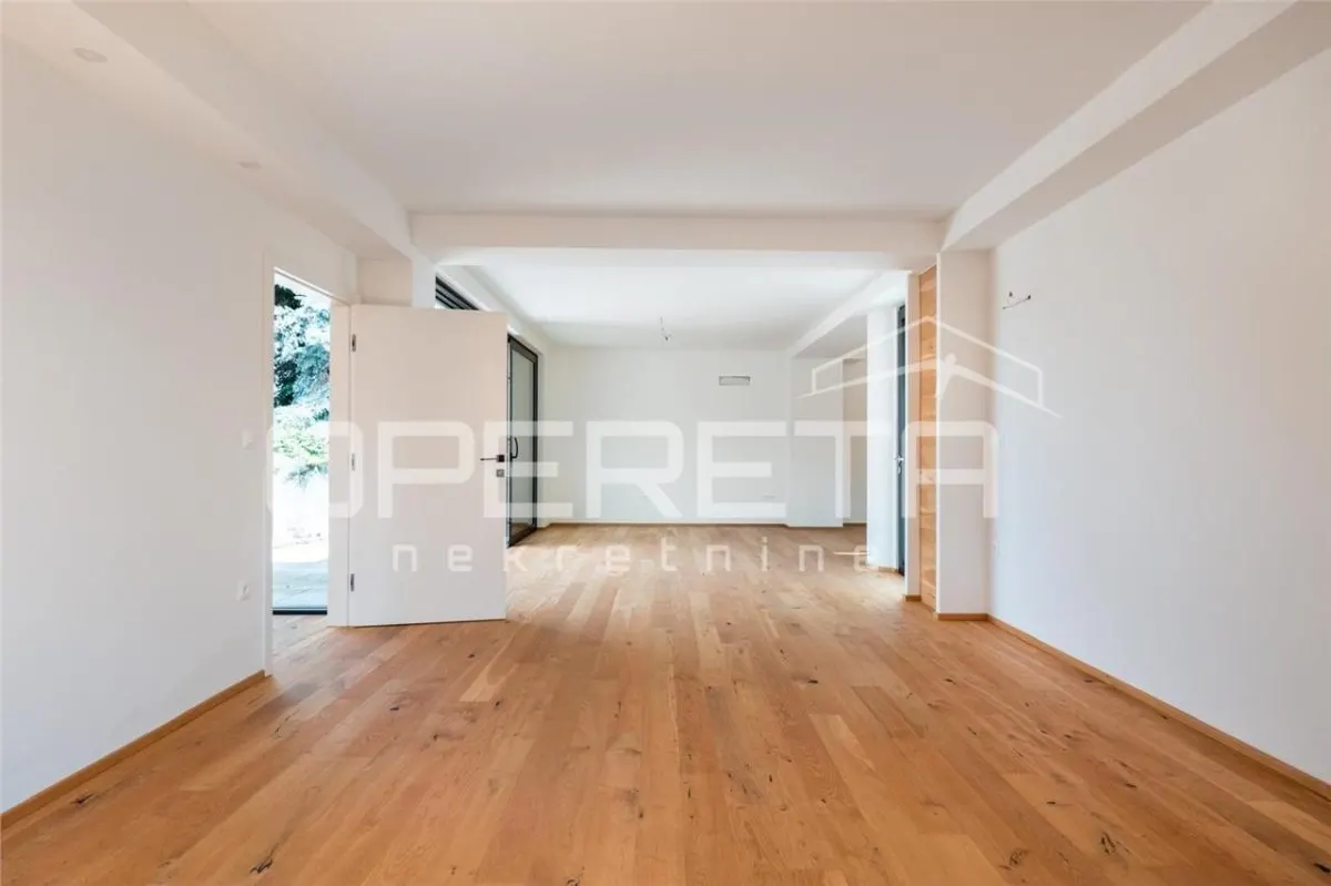 Apartamento de Lujo con Vistas al Casco Antiguo, Centro de Varazdin – 120.19 m² - foto 5