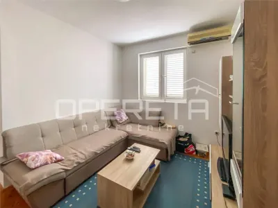 Apartamento en planta baja en venta en Vodice, Croacia - foto 2