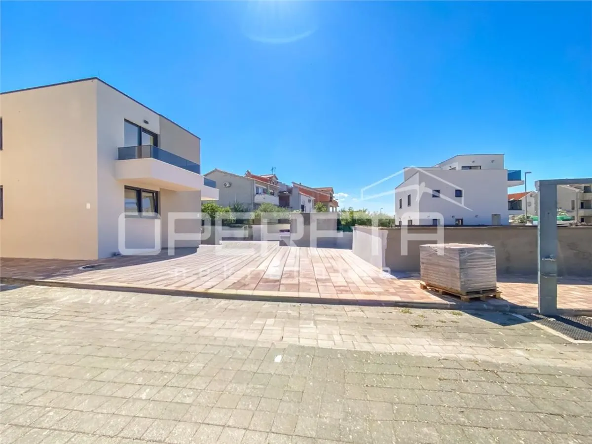 Apartamento en planta baja en venta en Vodice, Croacia - foto 14