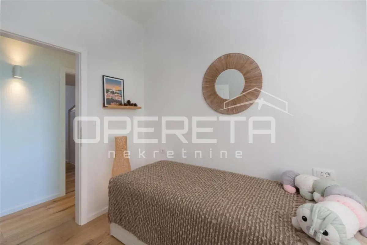 Apartamento en Venta en Rovinj, Croacia - foto 17