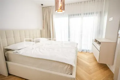 Apartamento de Lujo de Cuatro Plantas en Venta en Podstrana, Sv. Martin, Croatia - foto 17
