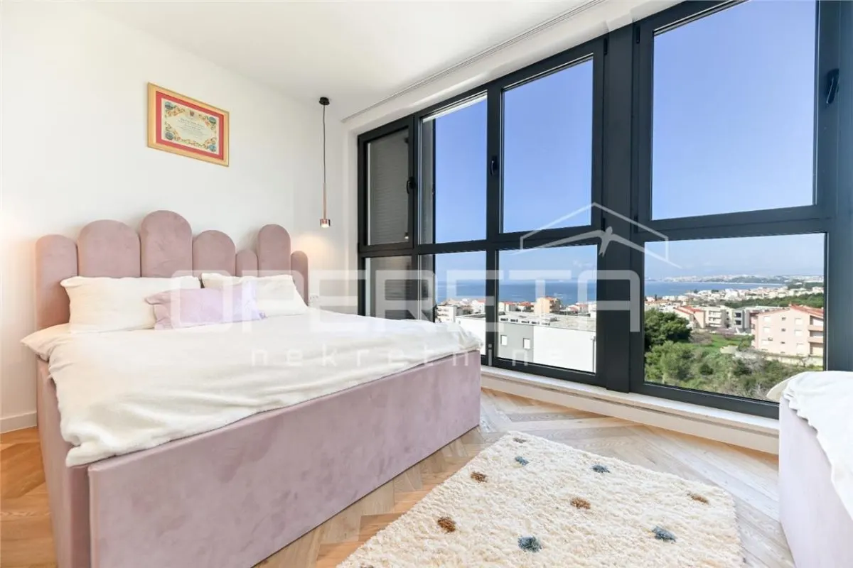 Apartamento de Lujo de Cuatro Plantas en Venta en Podstrana, Sv. Martin, Croatia - foto 21