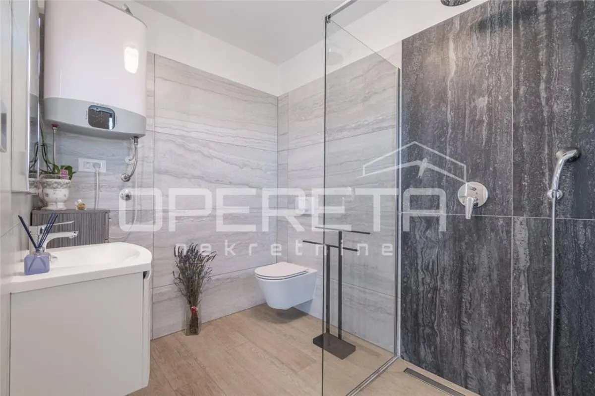Apartamento en Venta en Porec, Croacia - foto 13