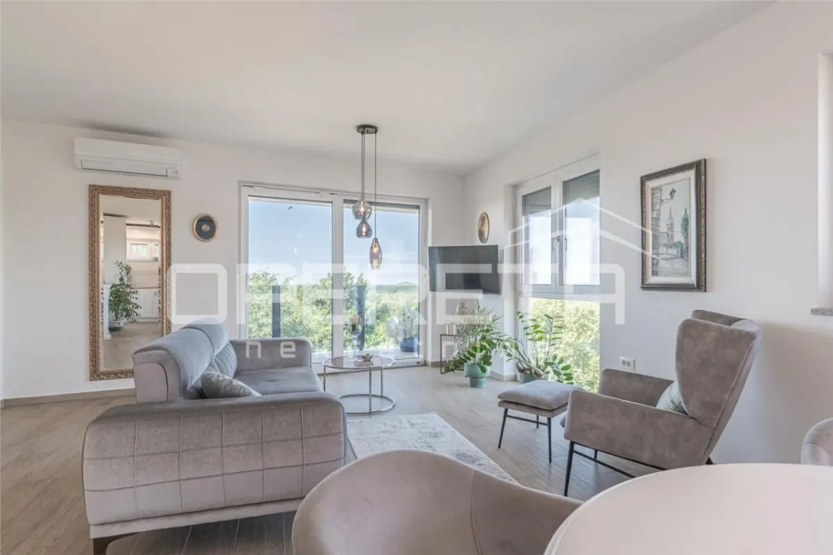 Apartamento en Venta en Porec, Croacia - foto 3