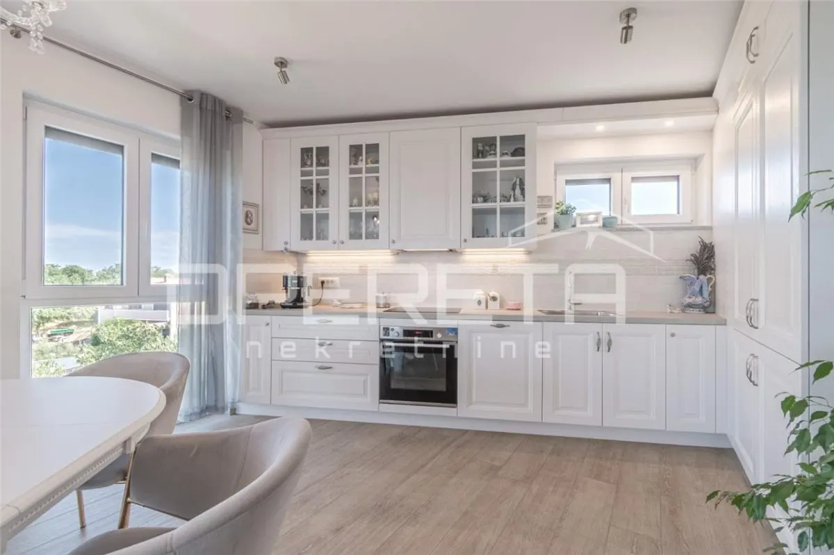 Apartamento en Venta en Porec, Croacia - foto 5