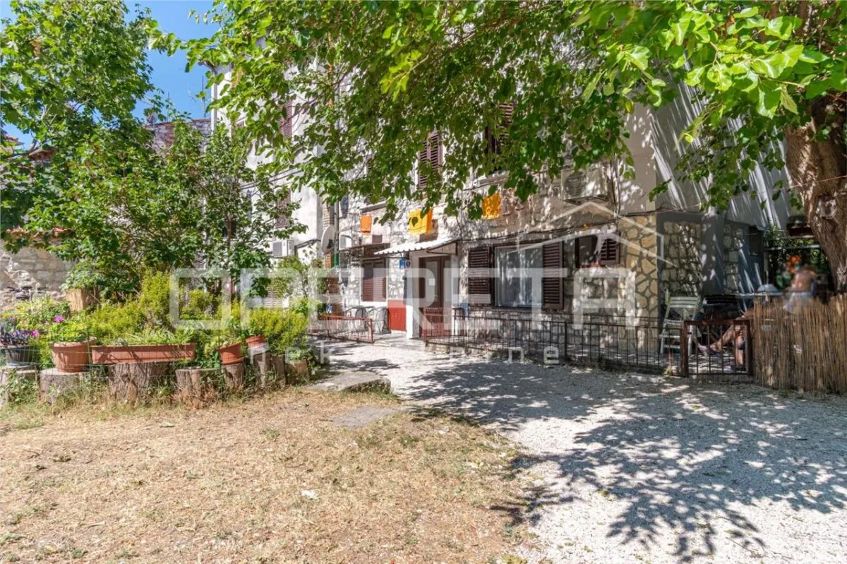 Apartamento de 1.5 Habitaciones en Venta en Rovinj, Croacia – Centro - foto 17