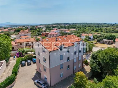 Apartamento de Un Dormitorio en Venta en Liznjan, Croacia - foto 5