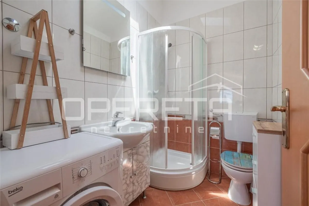 Apartamento de Un Dormitorio en Venta en Liznjan, Croacia - foto 10