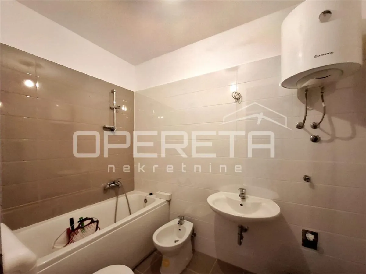 Apartment for Sale in Makarska, Croatia - foto 15