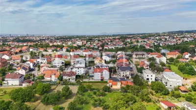 Three-Bedroom Apartment for Sale in Zagreb, Croatia - foto 19