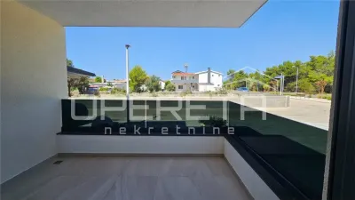 Ground Floor 3-Bedroom Apartment with Garden for Sale in Vir, Croatia - foto 2