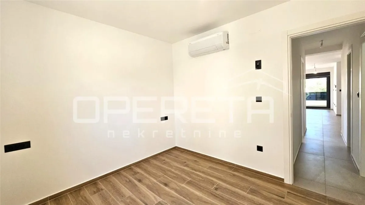 Ground Floor 3-Bedroom Apartment for Sale in Vir, Croatia - foto 13