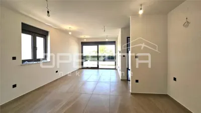 Ground Floor 3-Bedroom Apartment for Sale in Vir, Croatia - foto 9