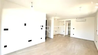 Three-Bedroom Two-Level Apartment for Sale in Vir, Croatia - foto 13