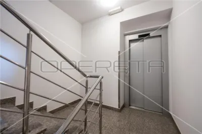 Appartement de Quatre Chambres à Louer à Zagreb, Maksimir - foto 12