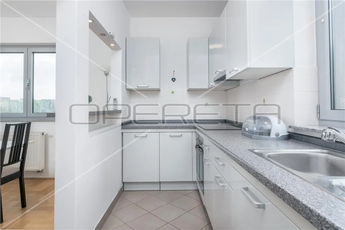 Appartement de Quatre Chambres à Louer à Zagreb, Maksimir - foto 6