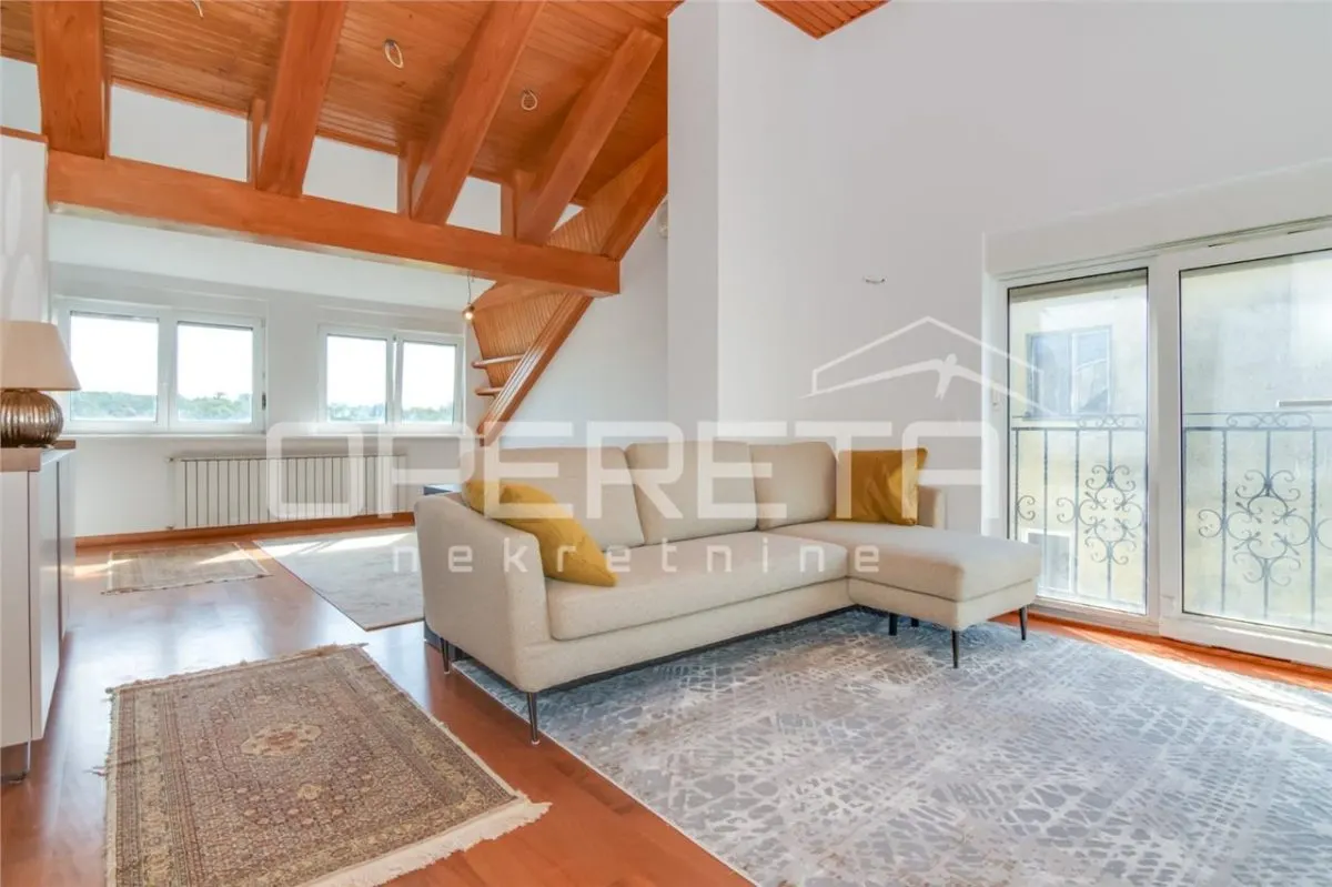 Appartement Quatre Chambres à Louer à Zagreb, Bukovac - foto 4