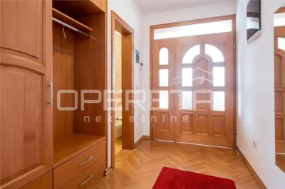 Appartement 4 Pièces à Louer à Zagreb, Bukovac - foto 13